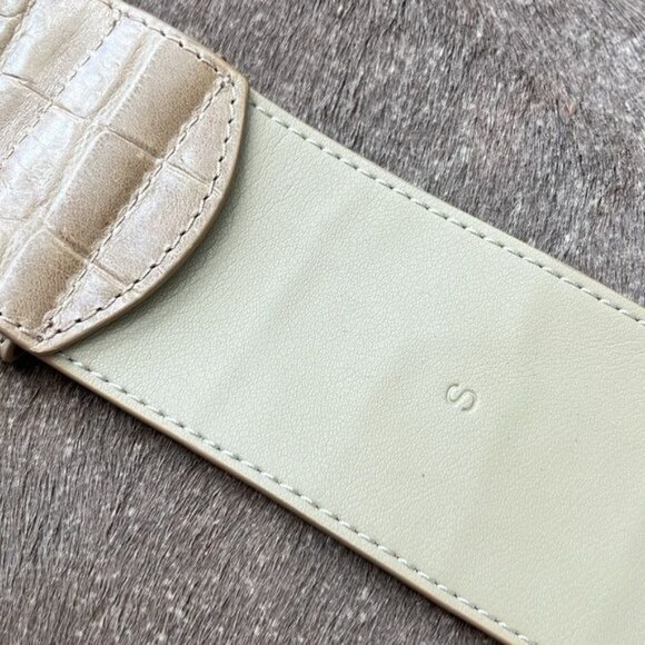 STAUD Wide Belt in Croc Effect Embossed Leather Butter Gold Tortoise Resin SM